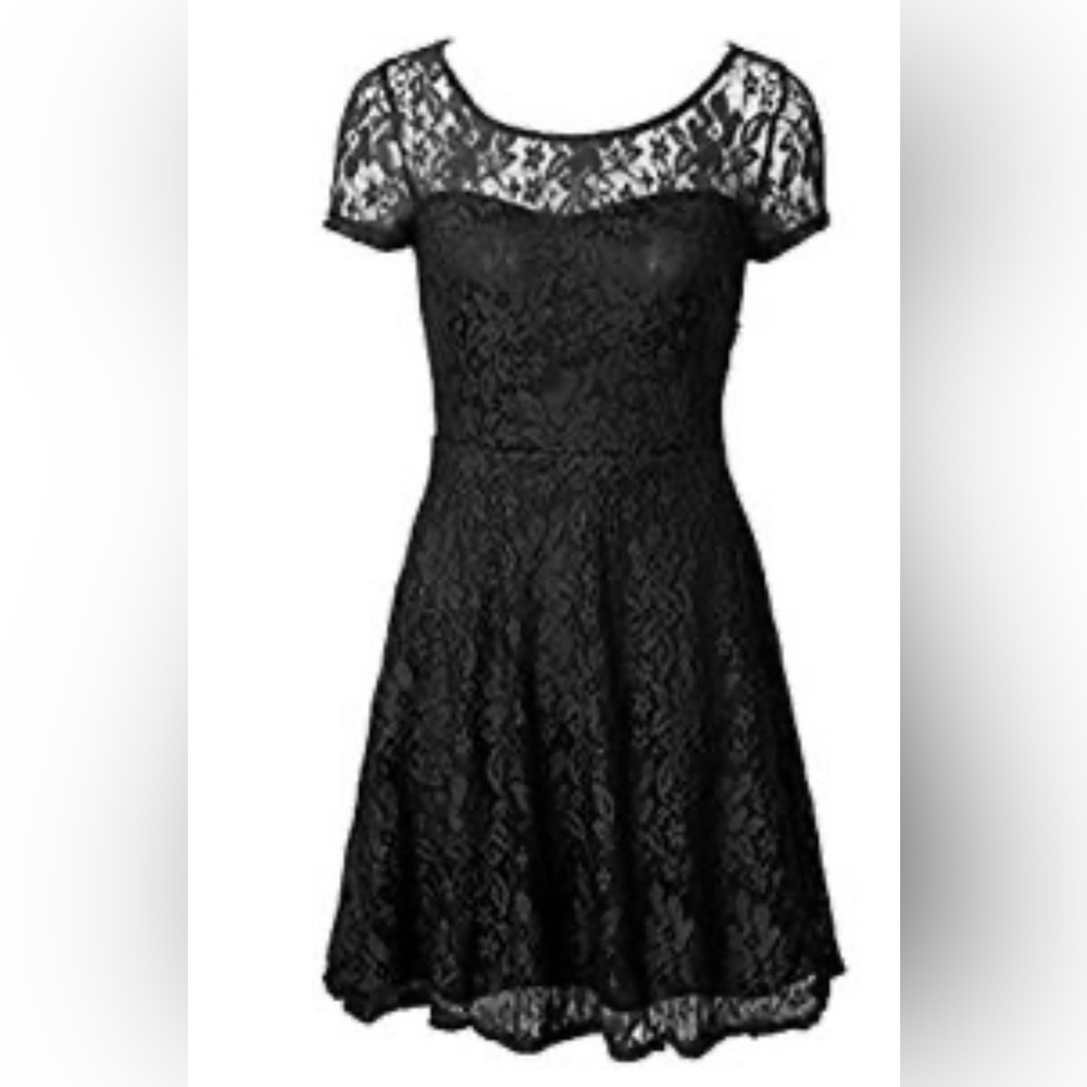 Black flowy lace dress with solid black slip underneath size small from amoluv